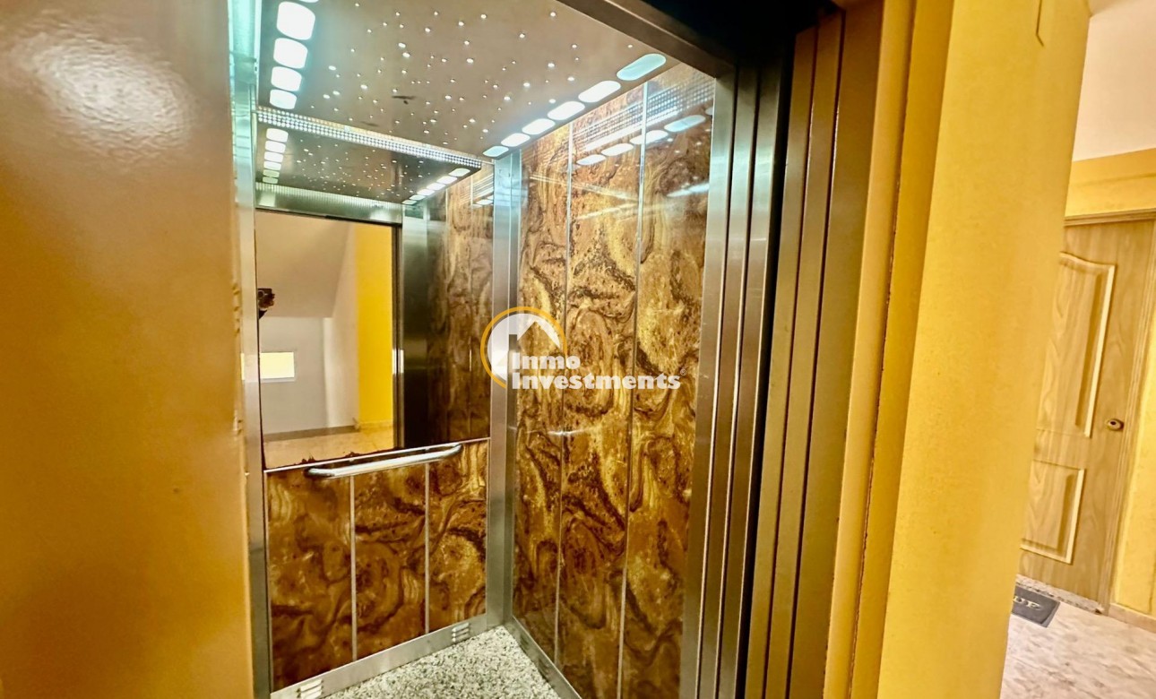 Resale - Apartment - Torrevieja - Torreblanca