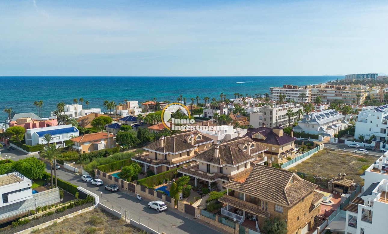 Reventa - Chalet independiente - Torrevieja - La Veleta