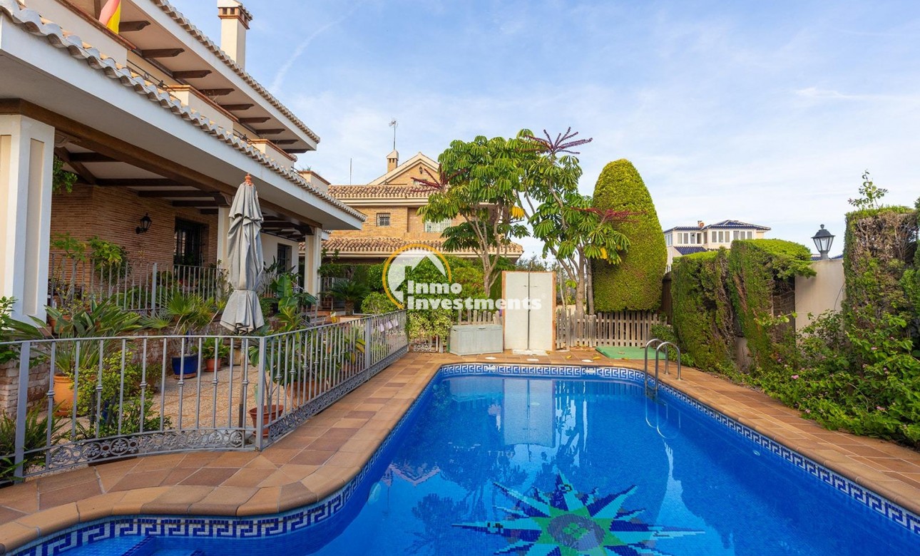 Reventa - Chalet independiente - Torrevieja - La Veleta