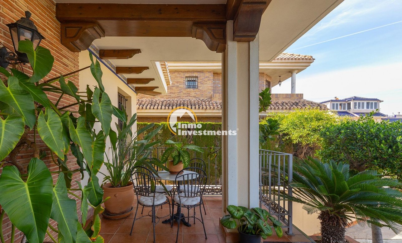 Reventa - Chalet independiente - Torrevieja - La Veleta