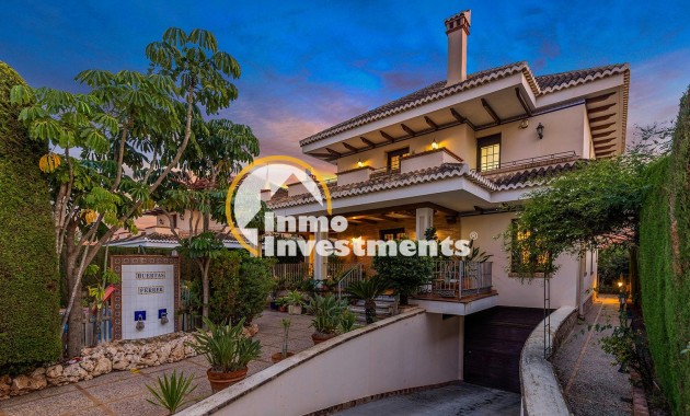 Reventa - Chalet independiente - Torrevieja - La Veleta