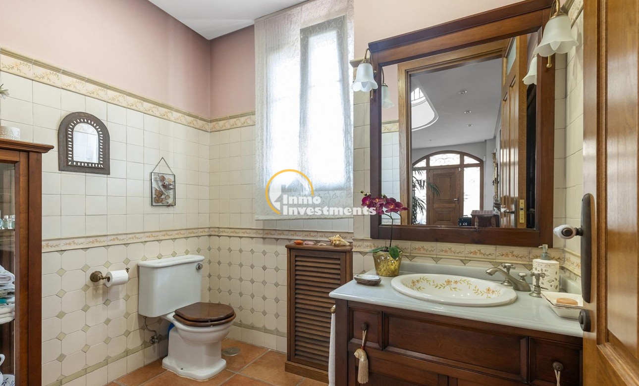 Reventa - Chalet independiente - Torrevieja - La Veleta