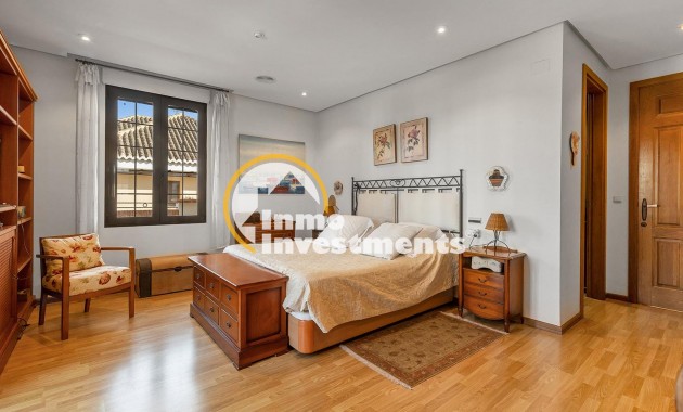 Reventa - Chalet independiente - Torrevieja - La Veleta