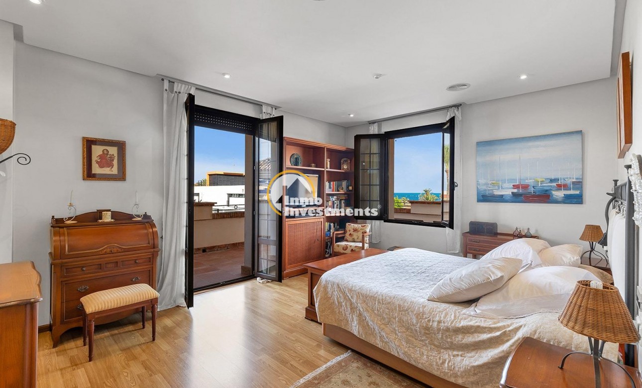 Reventa - Chalet independiente - Torrevieja - La Veleta