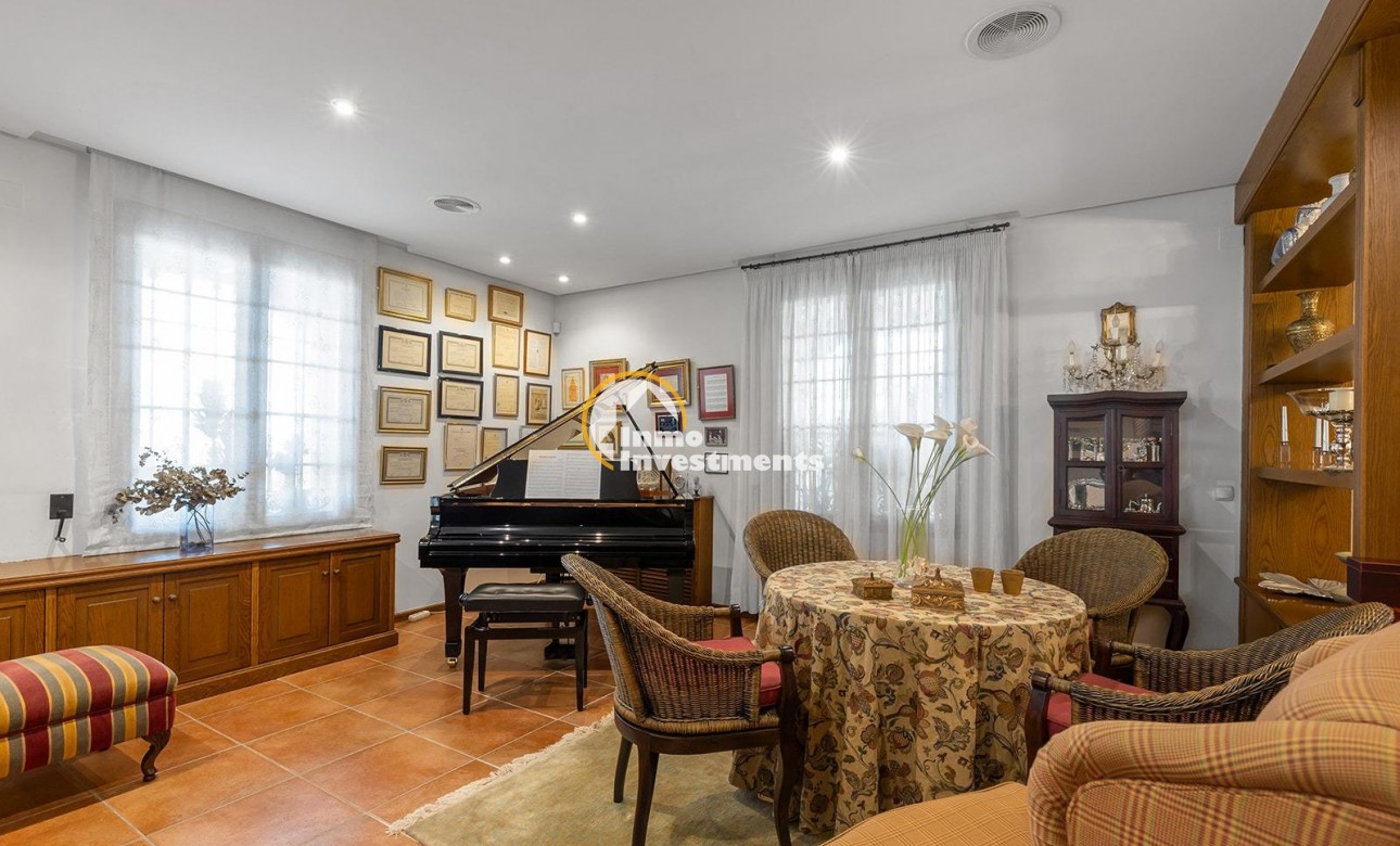 Reventa - Chalet independiente - Torrevieja - La Veleta