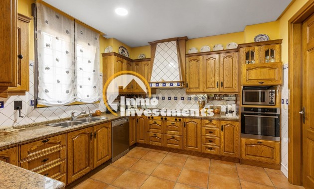 Reventa - Chalet independiente - Torrevieja - La Veleta