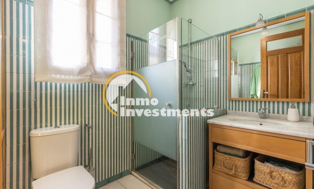 Reventa - Chalet independiente - Torrevieja - La Veleta