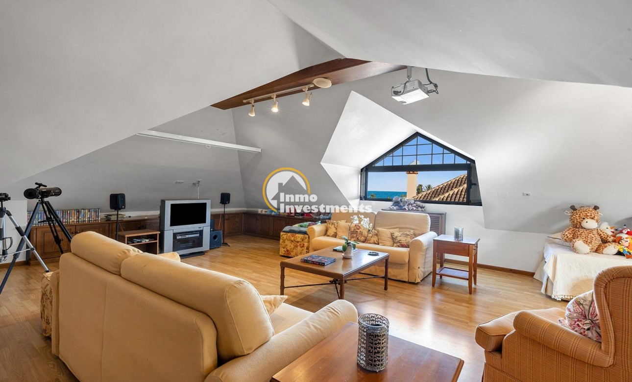 Reventa - Chalet independiente - Torrevieja - La Veleta