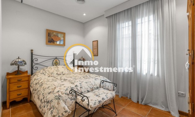 Reventa - Chalet independiente - Torrevieja - La Veleta