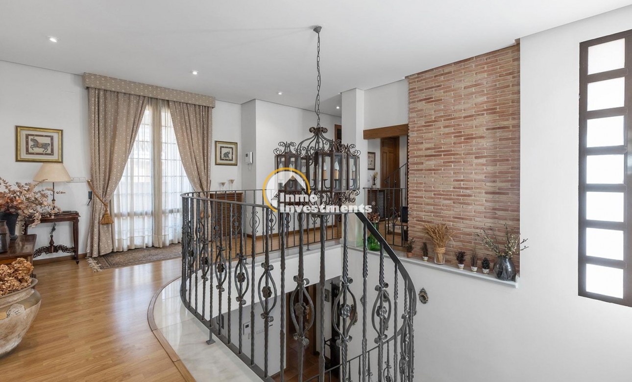 Reventa - Chalet independiente - Torrevieja - La Veleta