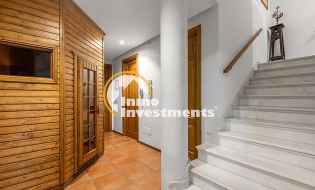 Reventa - Chalet independiente - Torrevieja - La Veleta