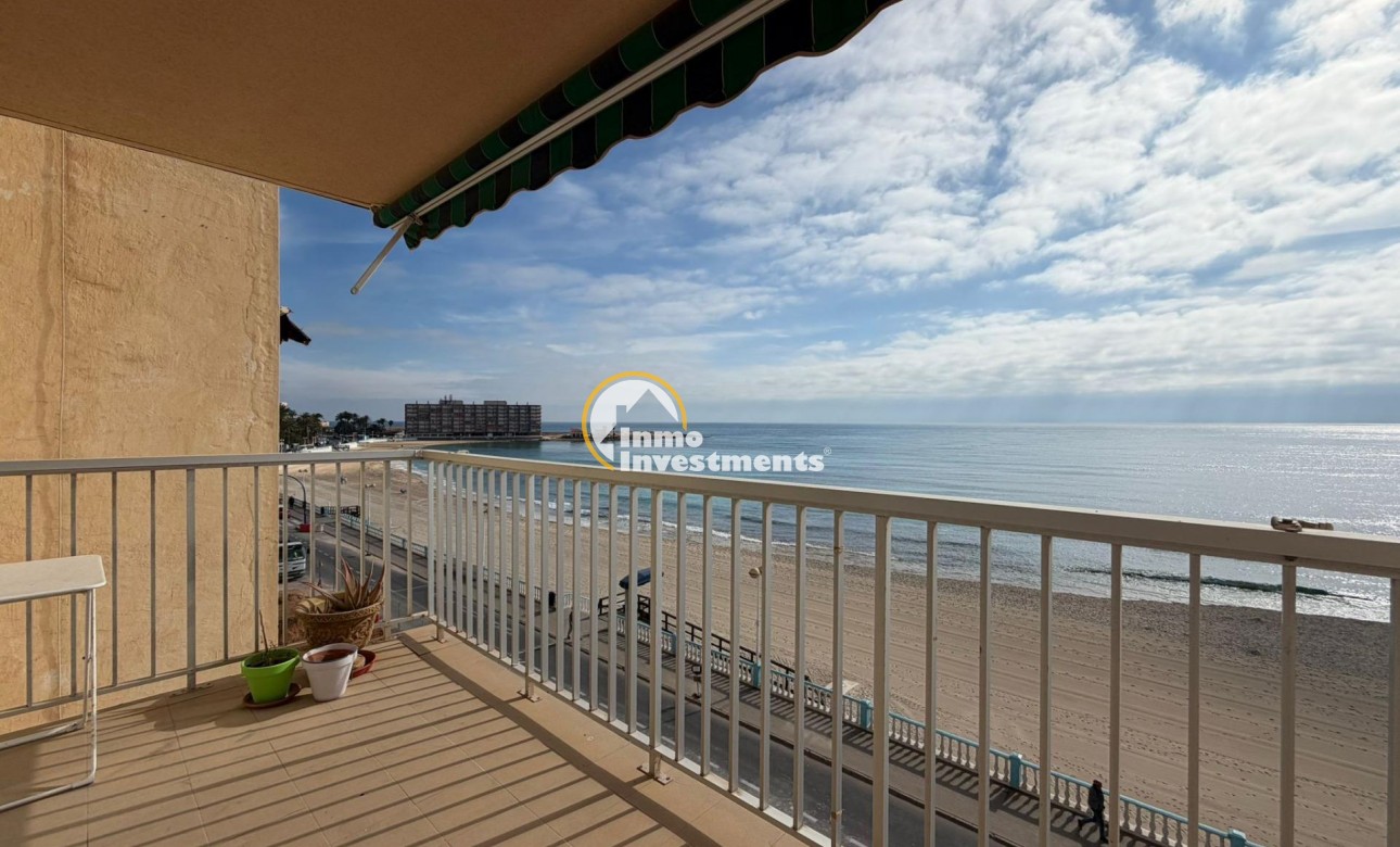 Resale - Apartment - Torrevieja - Playa de Los Locos