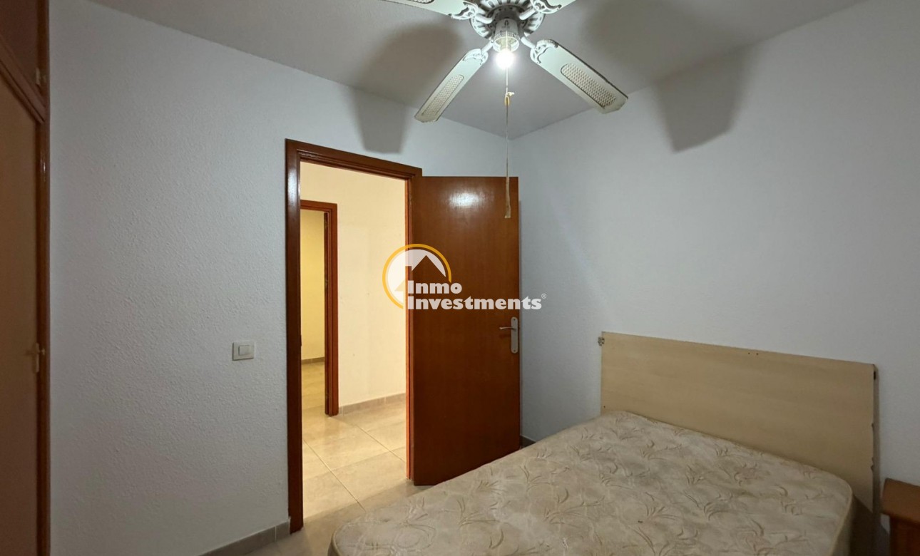 Resale - Apartment - Torrevieja - Playa de Los Locos