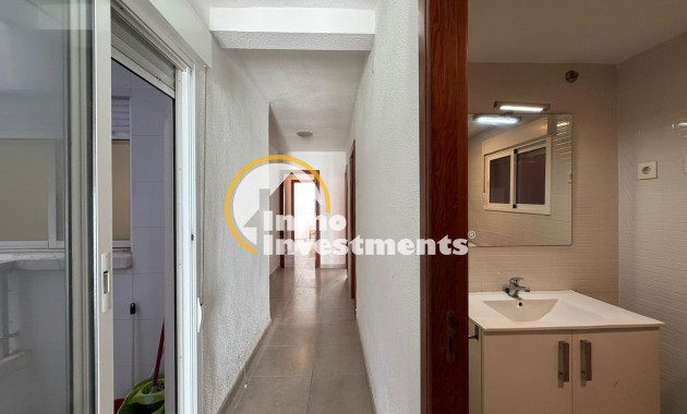 Resale - Apartment - Torrevieja - Playa de Los Locos