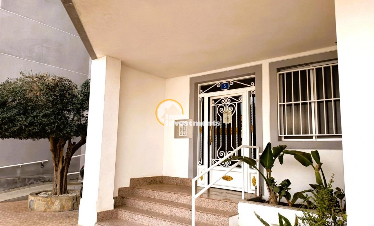 Reventa - Apartamento - Orihuela Costa - La Regia