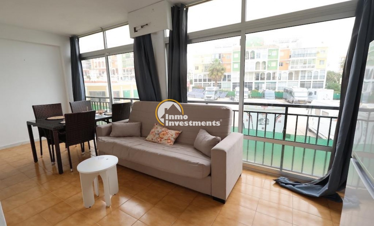 Resale - Apartment - Torrevieja - La Veleta