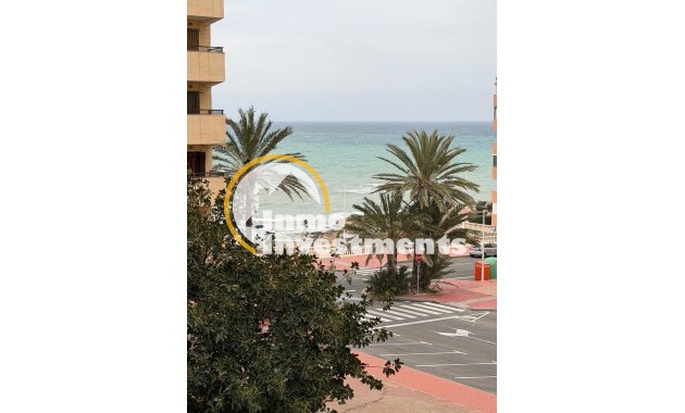 Resale - Apartment - Torrevieja - Cabo Cervera