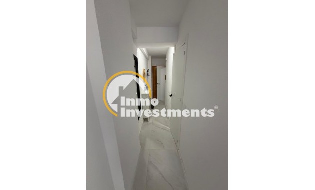 Resale - Apartment - Torrevieja - Cabo Cervera