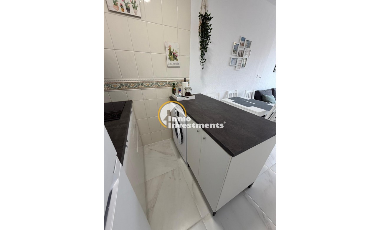 Resale - Apartment - Torrevieja - Cabo Cervera