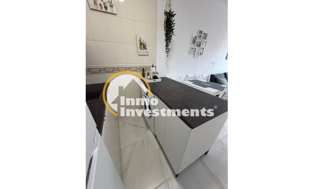 Resale - Apartment - Torrevieja - Cabo Cervera