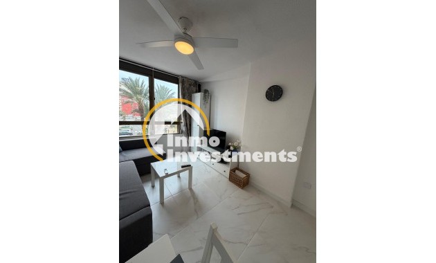 Resale - Apartment - Torrevieja - Cabo Cervera
