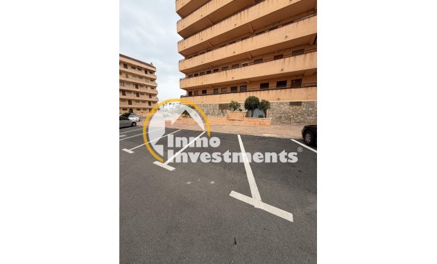 Resale - Apartment - Torrevieja - Cabo Cervera