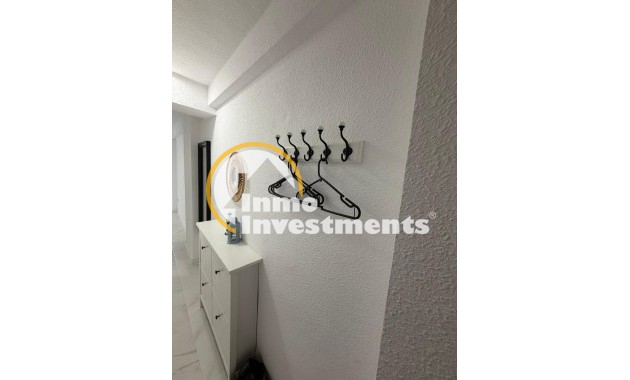 Resale - Apartment - Torrevieja - Cabo Cervera