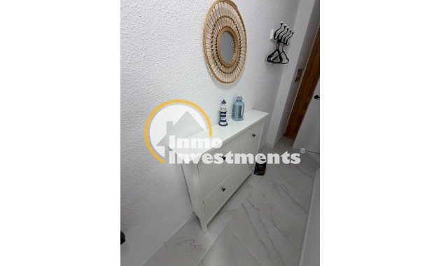 Resale - Apartment - Torrevieja - Cabo Cervera