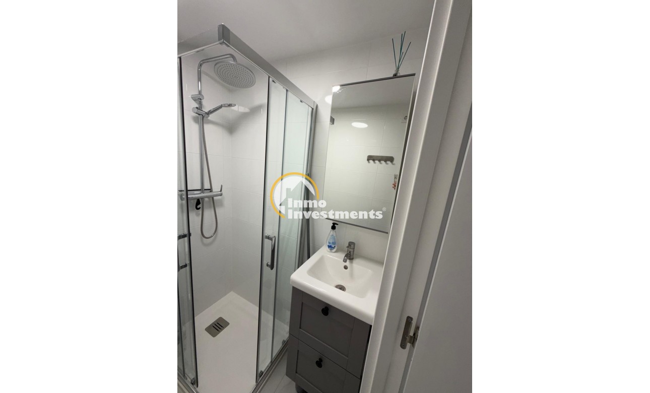 Resale - Apartment - Torrevieja - Cabo Cervera