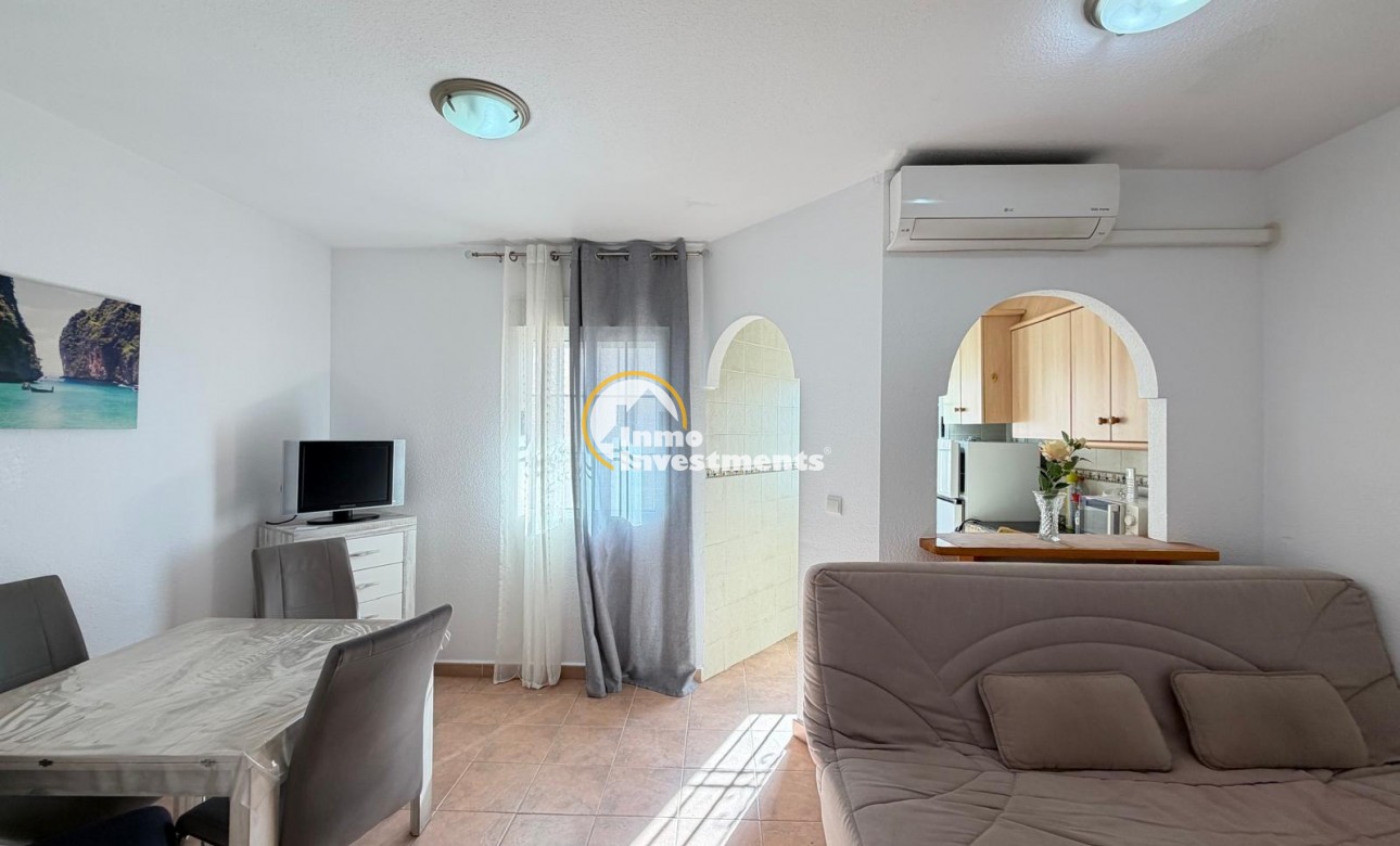 Reventa - Bungalow - Torrevieja - Aguas Nuevas