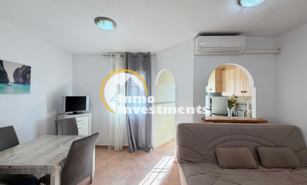 Reventa - Bungalow - Torrevieja - Aguas Nuevas