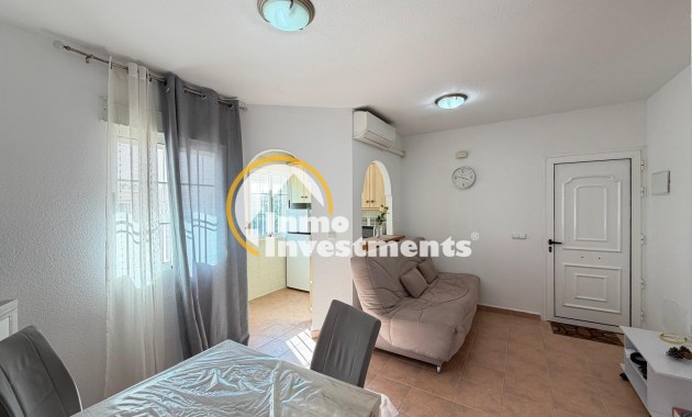 Reventa - Bungalow - Torrevieja - Aguas Nuevas