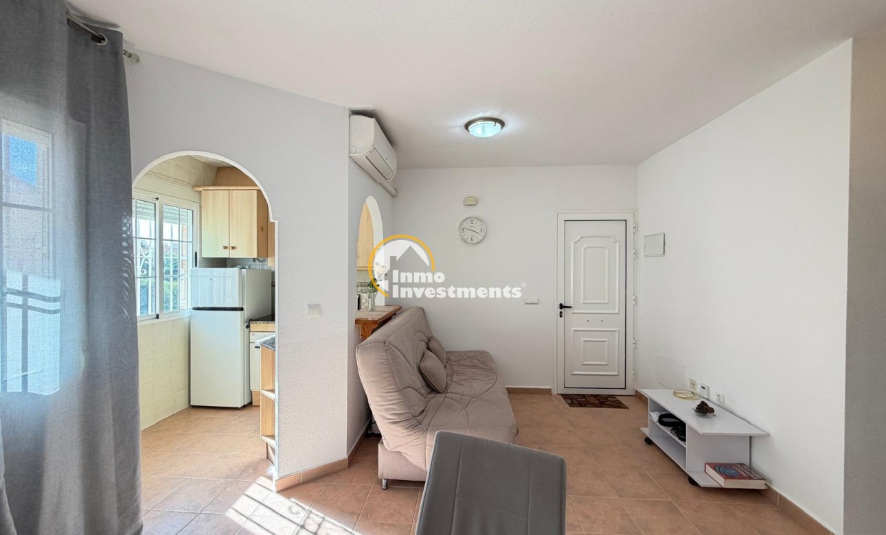 Reventa - Bungalow - Torrevieja - Aguas Nuevas