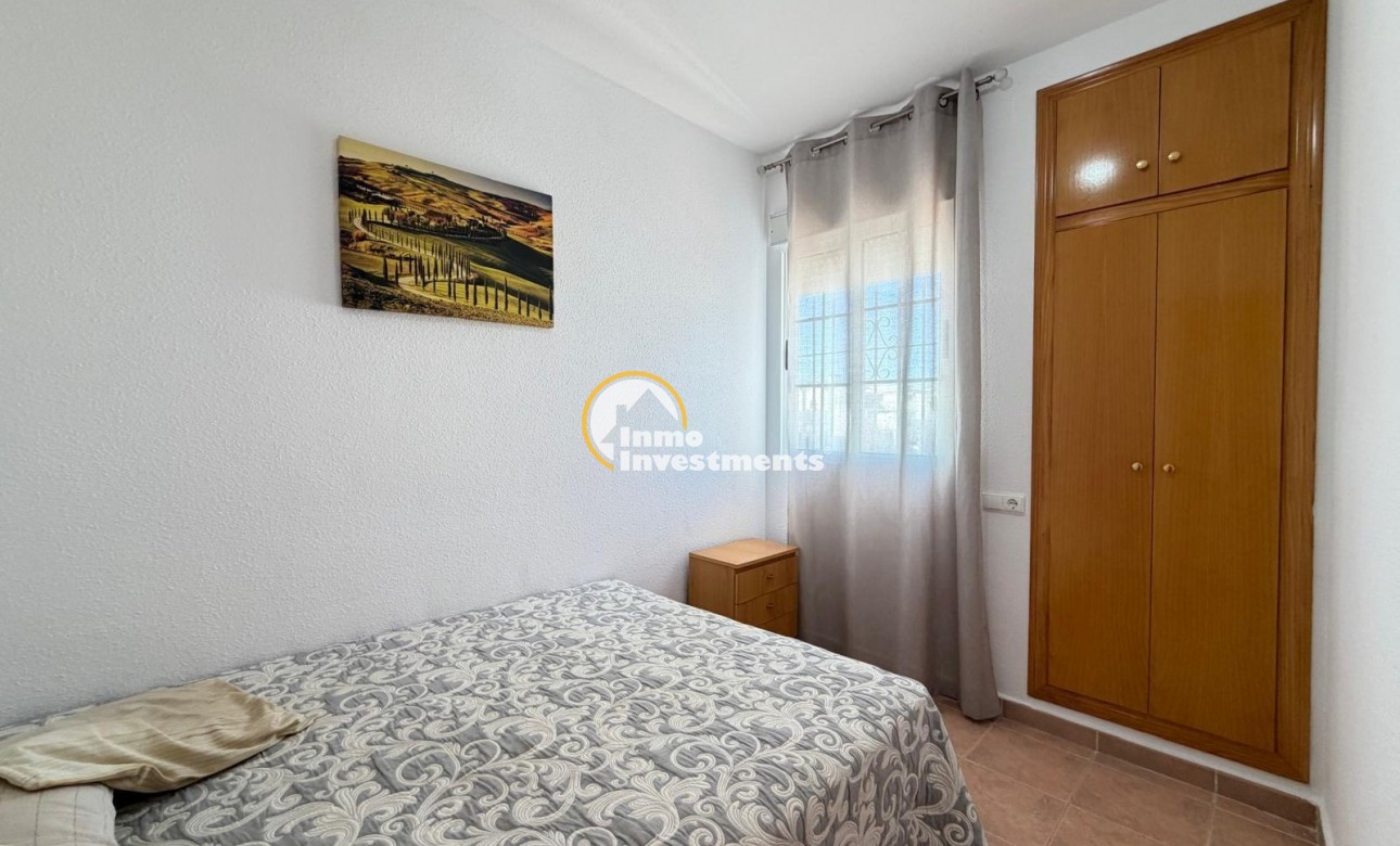 Reventa - Bungalow - Torrevieja - Aguas Nuevas