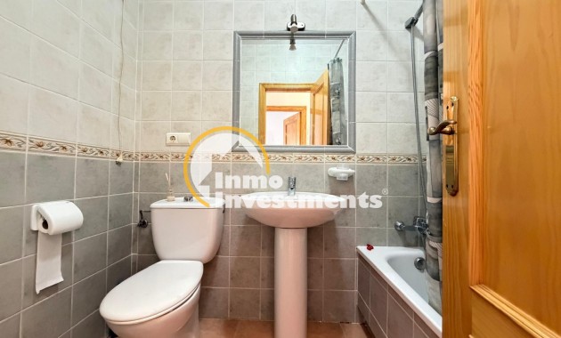 Reventa - Bungalow - Torrevieja - Aguas Nuevas
