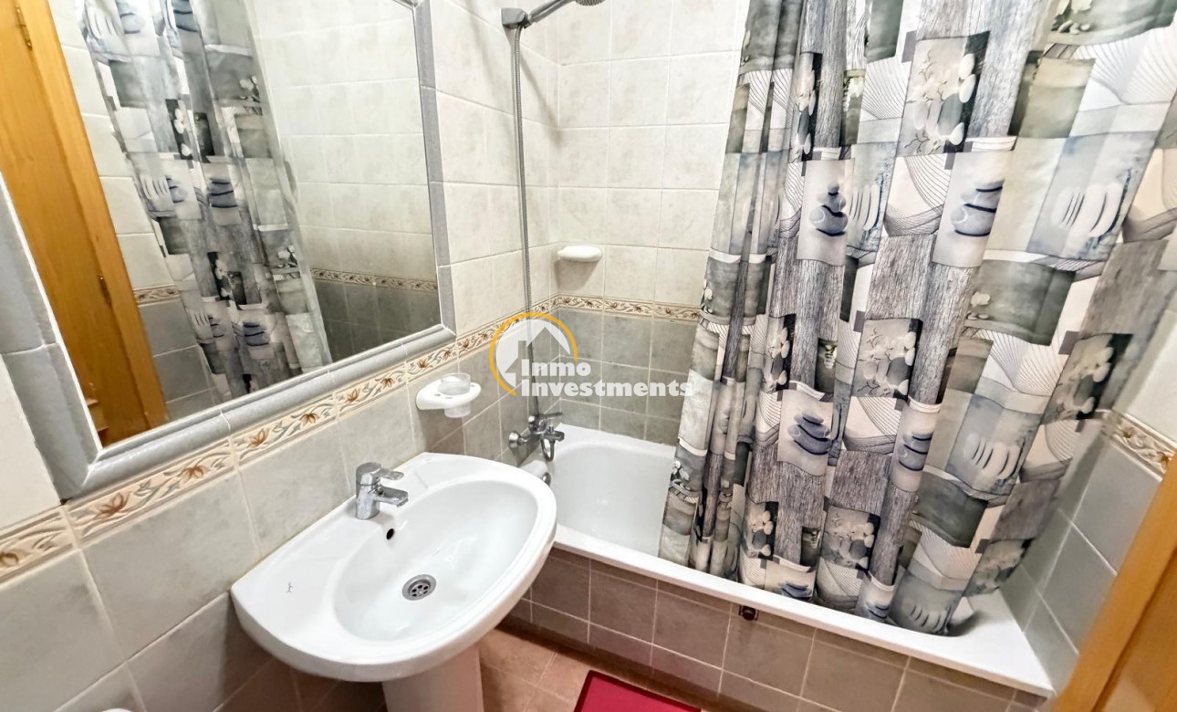 Reventa - Bungalow - Torrevieja - Aguas Nuevas