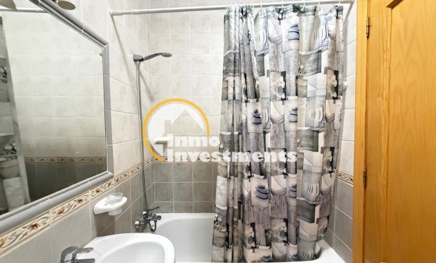 Reventa - Bungalow - Torrevieja - Aguas Nuevas