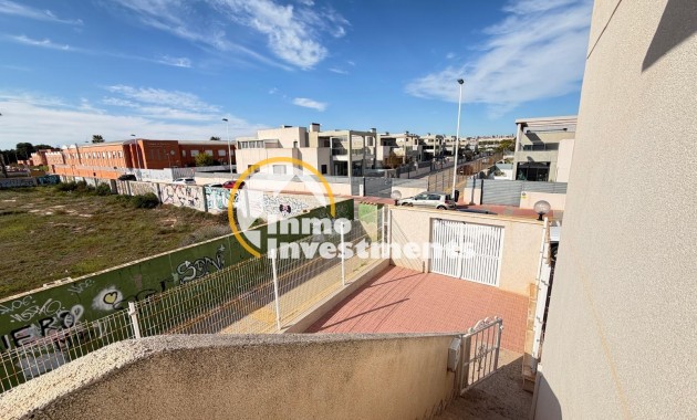 Reventa - Bungalow - Torrevieja - Aguas Nuevas