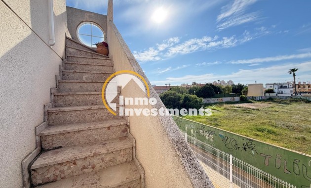 Reventa - Bungalow - Torrevieja - Aguas Nuevas