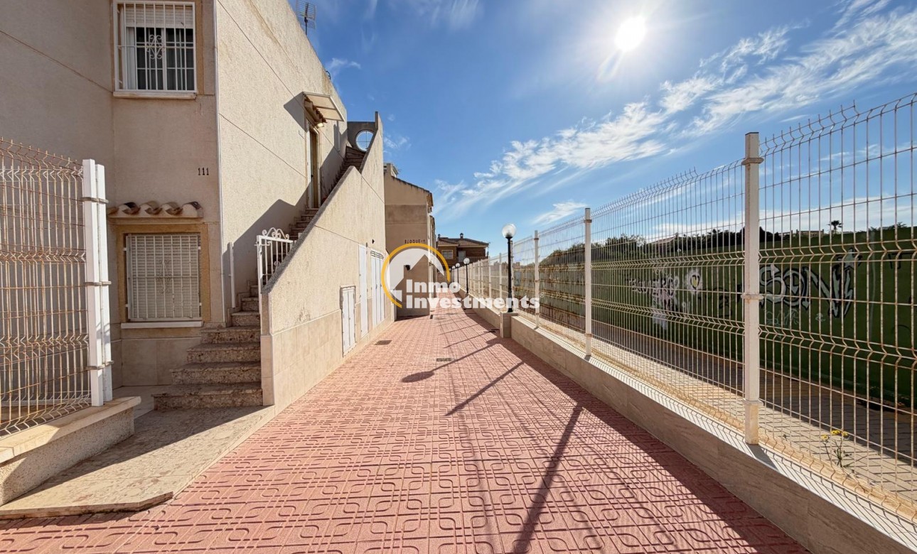 Reventa - Bungalow - Torrevieja - Aguas Nuevas