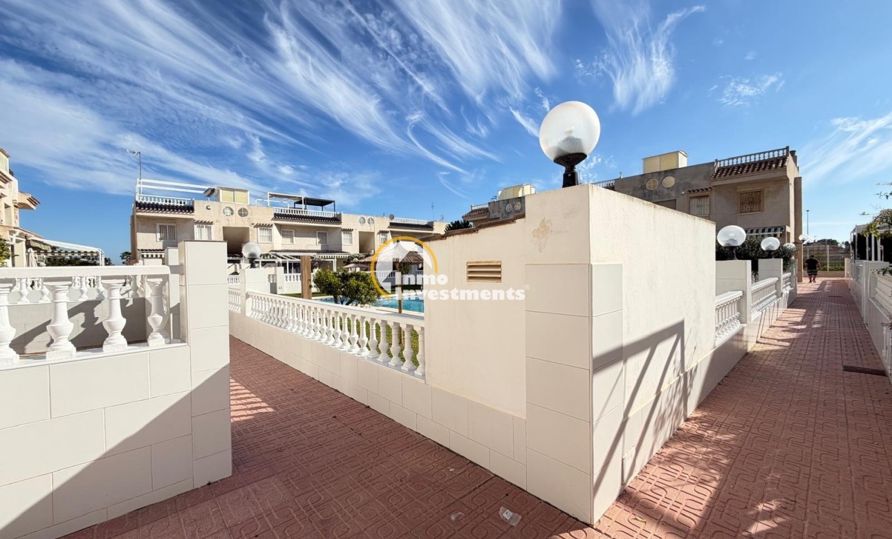Reventa - Bungalow - Torrevieja - Aguas Nuevas