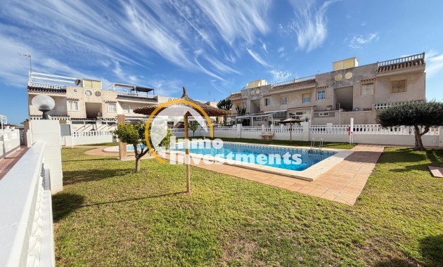 Reventa - Bungalow - Torrevieja - Aguas Nuevas