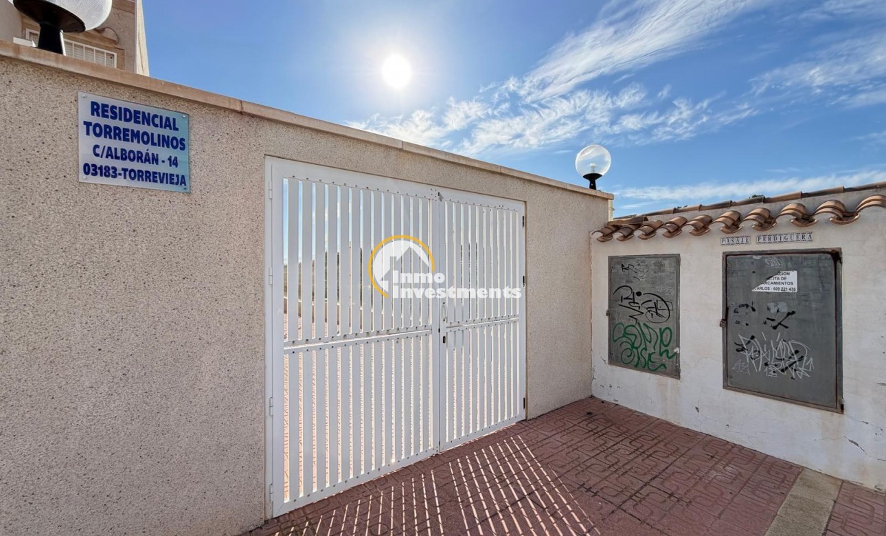 Reventa - Bungalow - Torrevieja - Aguas Nuevas