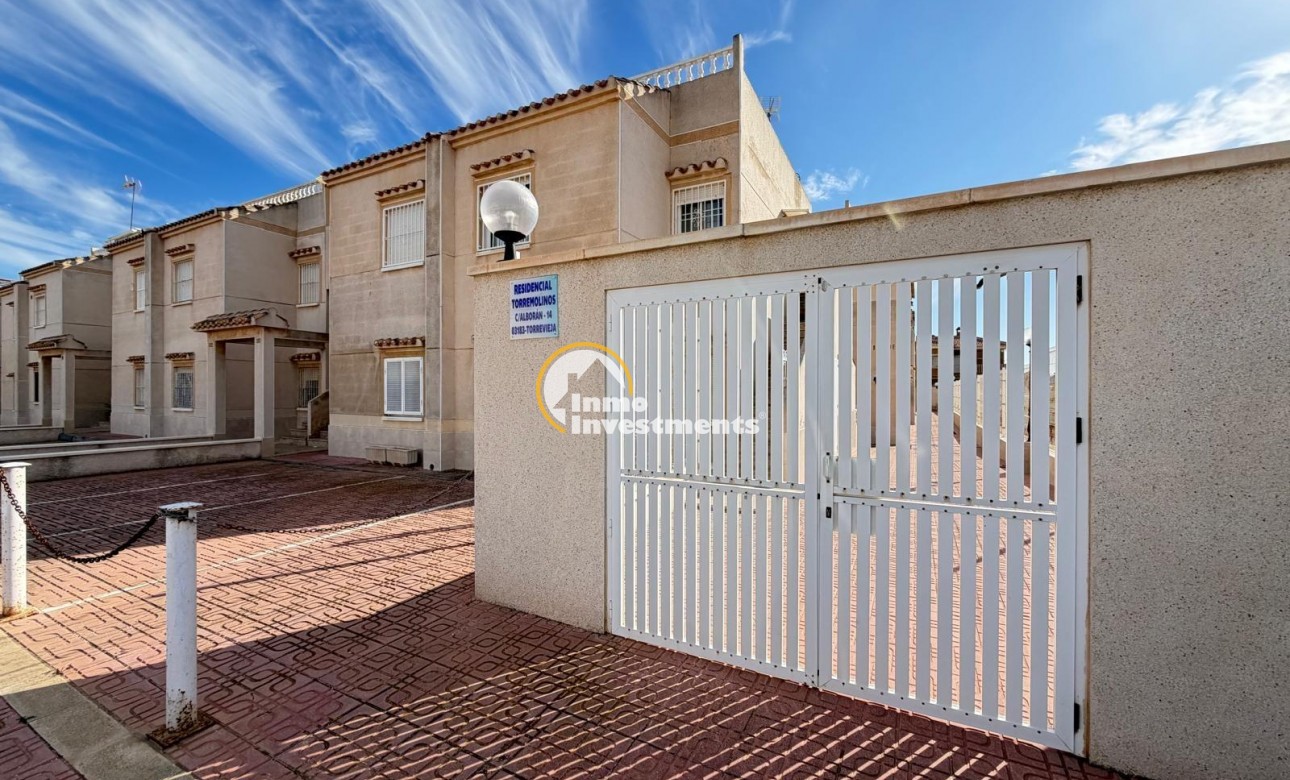 Reventa - Bungalow - Torrevieja - Aguas Nuevas