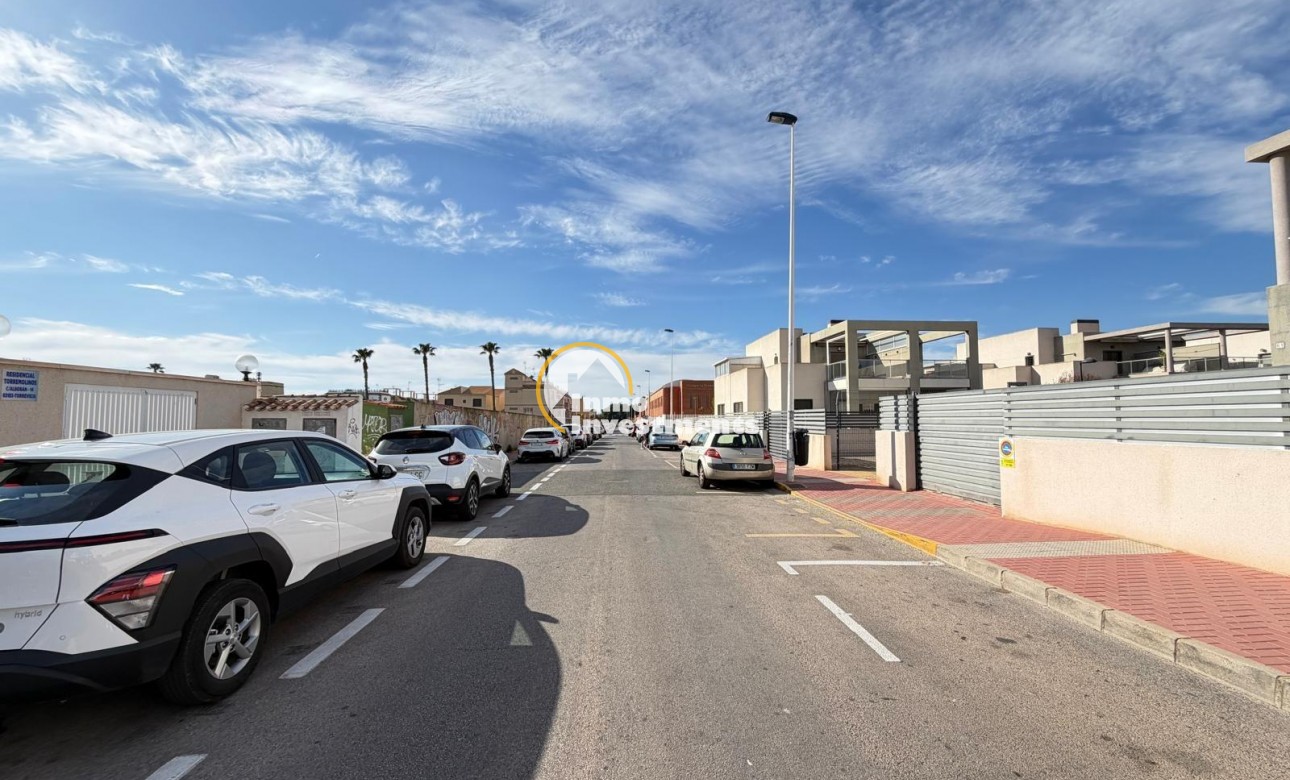 Reventa - Bungalow - Torrevieja - Aguas Nuevas