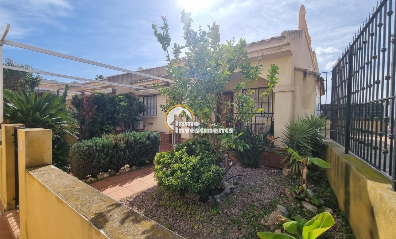 Reventa - Chalet independiente - Guardamar del Segura - Urbanizaciones