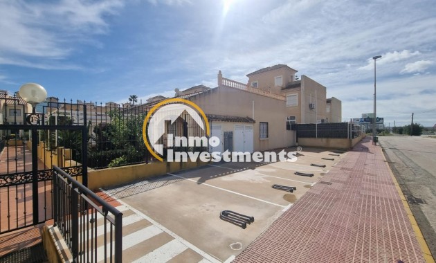 Reventa - Chalet independiente - Guardamar del Segura - Urbanizaciones