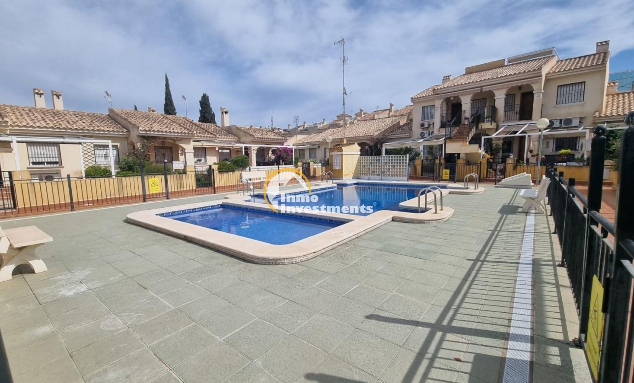 Reventa - Chalet independiente - Guardamar del Segura - Urbanizaciones