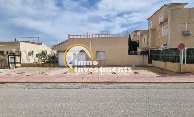 Reventa - Chalet independiente - Guardamar del Segura - Urbanizaciones