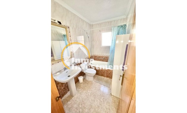 Reventa - Chalet independiente - Orihuela Costa - Punta Prima